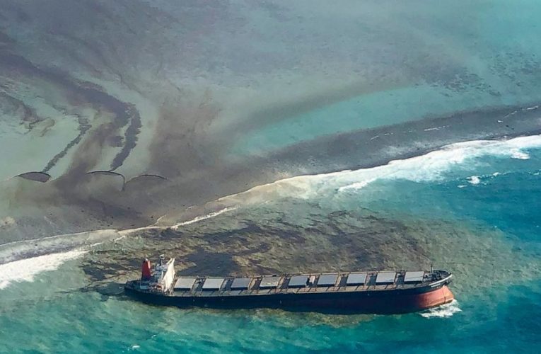 Mauritius races to contain oil spill, protect coastline