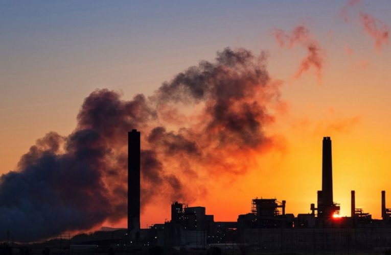 Trump administration finalizes coal plant pollution rollback