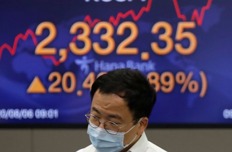 Wall Street’s rally stalls; indexes hold near record highs