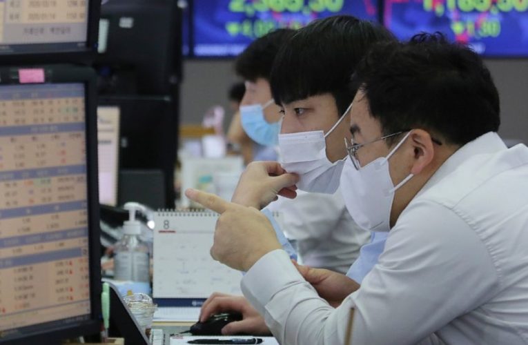 Global stocks lower ahead of U.S. Fed chair’s speech