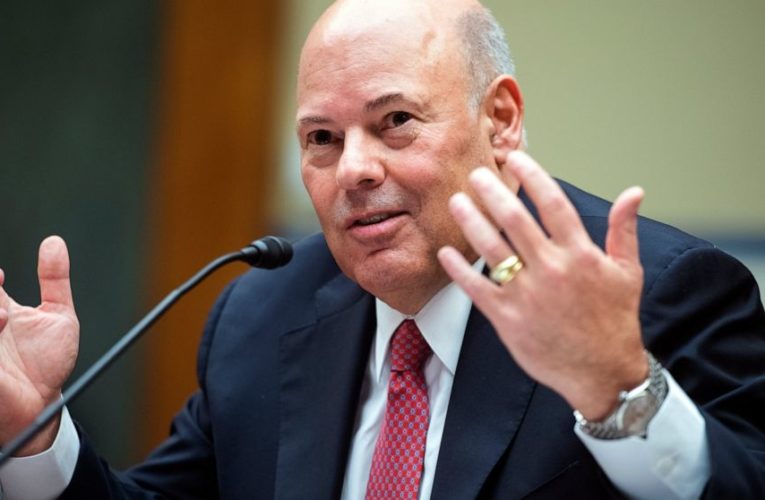 Dem report: Postal Service changes delay prescription drugs