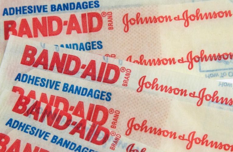 Johnson & Johnson beats 3Q profit views, hikes 2020 forecast