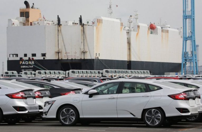 Japan exports fall amid slow recovery from pandemic downturn
