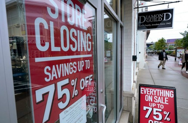 US layoffs remain elevated as 898,000 seek jobless aid