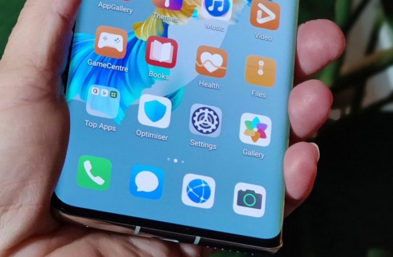 New Huawei phone comes at crucial time for Chinese company