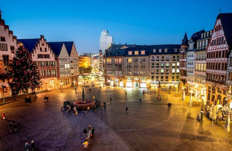 AP PHOTOS: Pandemic calls off Christmas markets in Europe