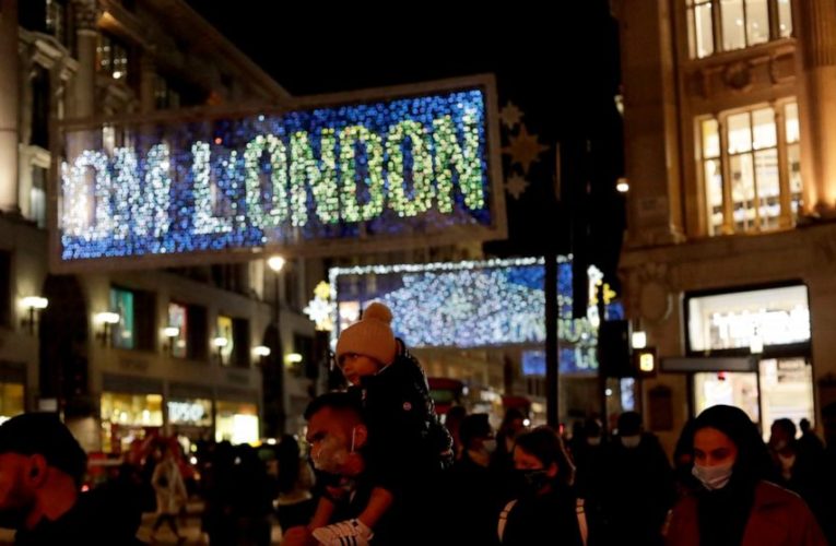 English retailers fret over Christmas as lockdown 2.0 looms