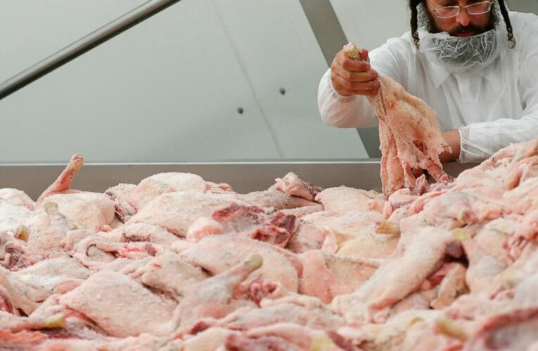 Ruling brings kosher slaughterhouse new business, old fears