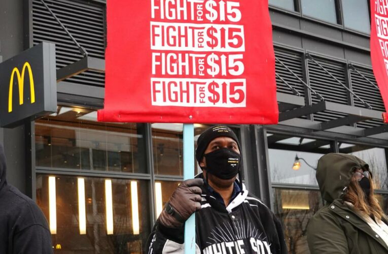 Analysis: Why Democrats should fight for a $15 minimum wage