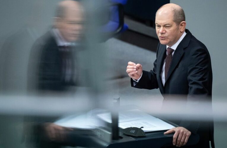 German Social Democrats unveil program for September vote