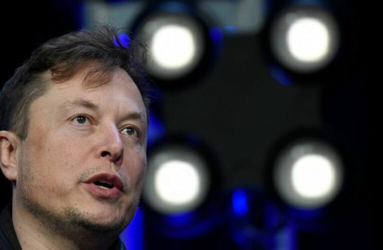 Agency finds that Elon Musk tweet violated federal labor law