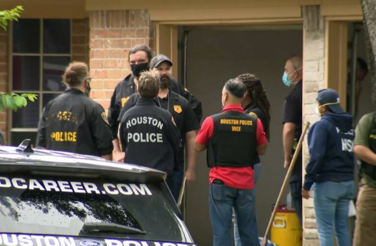 Feds launch human smuggling investigation after police find more than 90 people in Houston home