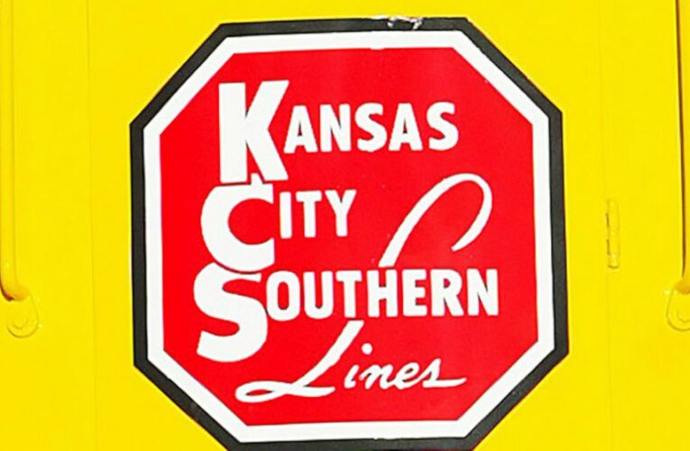 Kansas City Southern in talks on dueling rail takeover bids