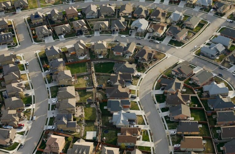 Millions fear eviction as US housing crisis worsens