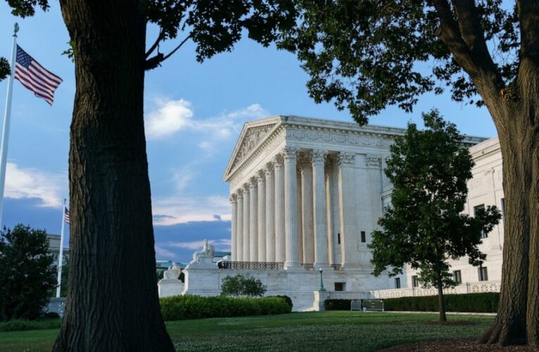 Justices turn away florist who refused same-sex wedding job