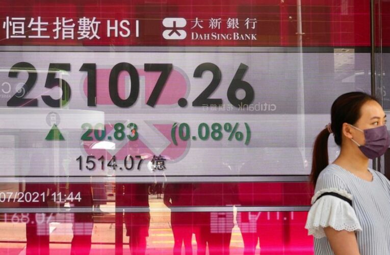 Asian stocks sink after Wall St pulls back from record
