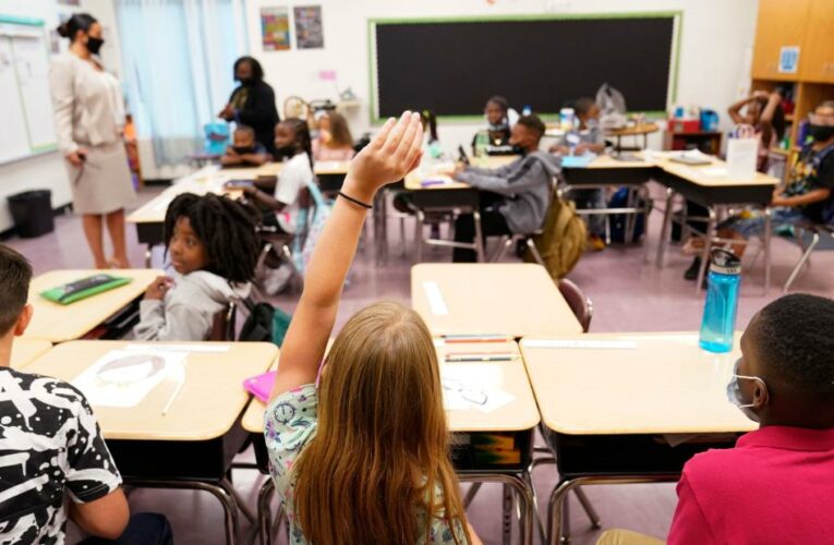 ‘We’ve never seen numbers like this before,’ health expert says about Covid cases as Gov. DeSantis bans mask mandates in schools
