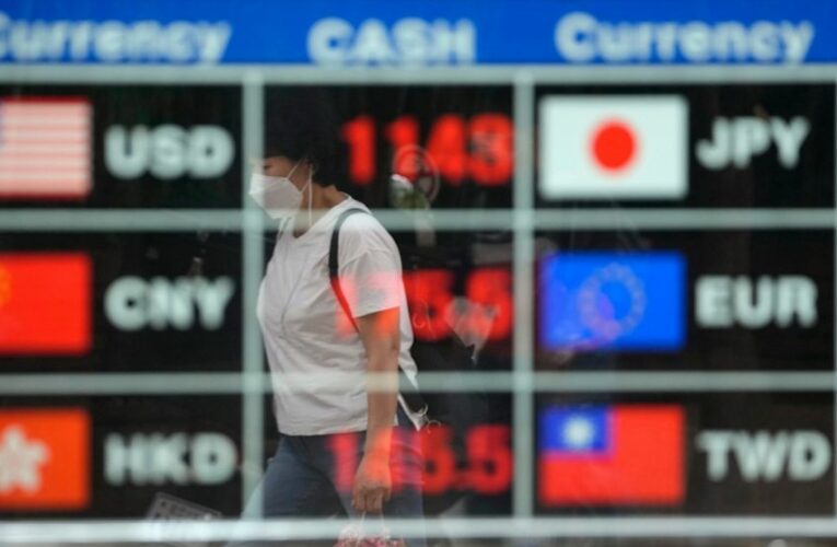 Asian shares fall as caution sets in on coronavirus worries