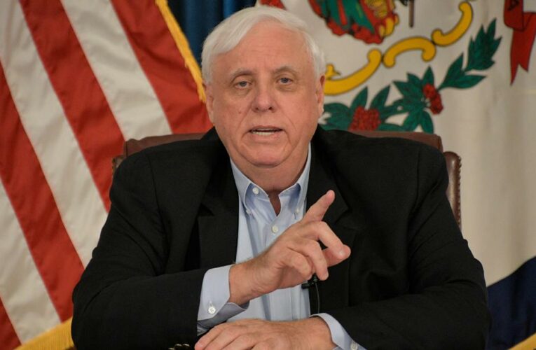 Analysis: This Republican governor NAILS it on anti-vaxxers
