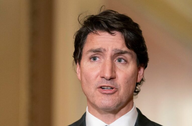 Biden praises Canada, Mexico as leaders discuss strains
