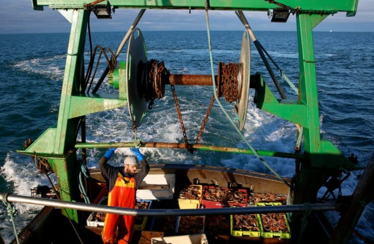 France vows to keep battling in fishing dispute with UK