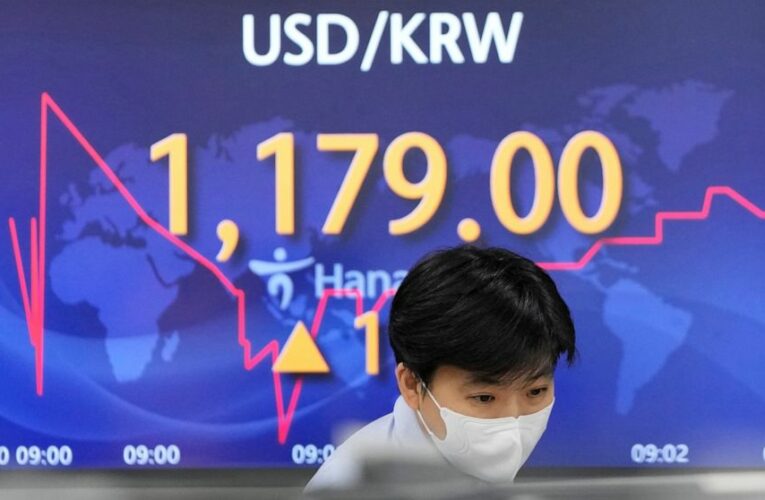 Stocks open lower on Wall Street, led by weakness in tech