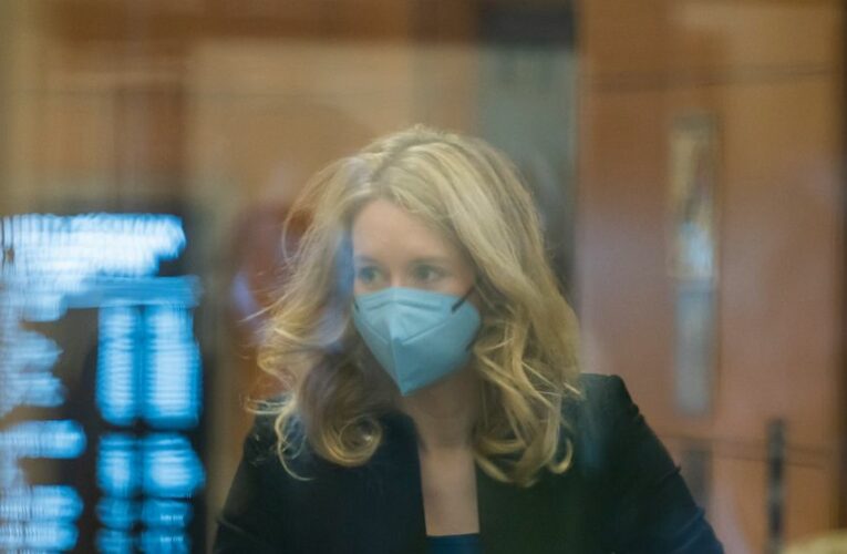 Prosecution casts Elizabeth Holmes as a brazen con artist