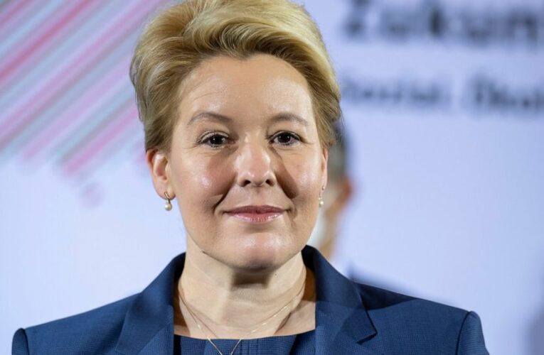 Former German minister becomes new mayor of Berlin