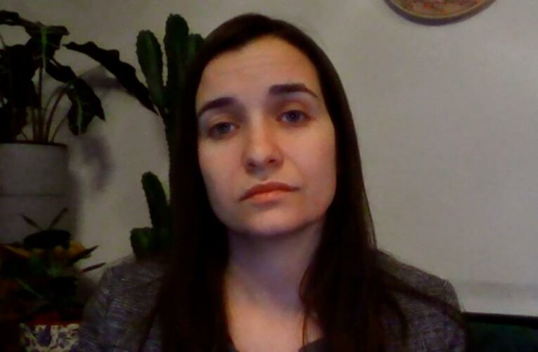 ‘They want to crush people:’ Syrian journalist compares Russia’s tactics