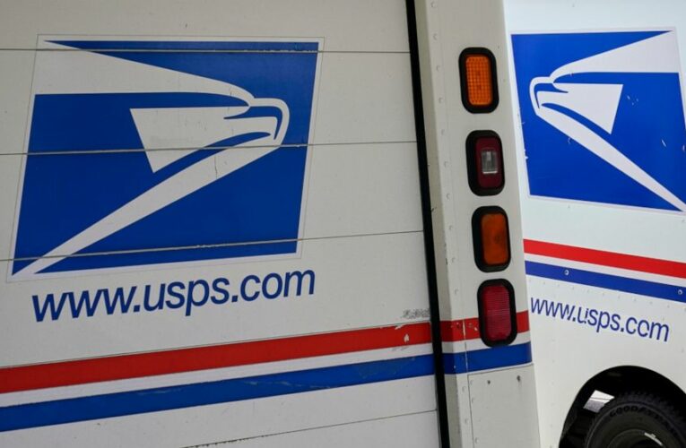 House Dems seek probe of USPS plan for new mail truck fleet