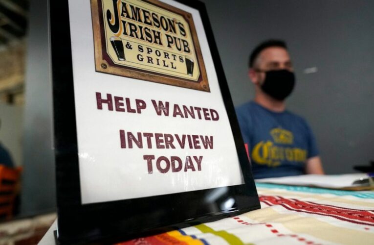 US jobless claims stay at historically low levels last week