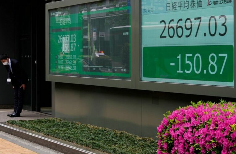 Late tech rally leaves Wall Street indexes modestly higher