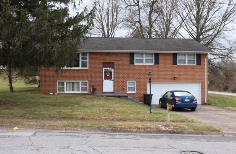 Pennsylvania family drugged dog, wore ear protection in triple suicide pact